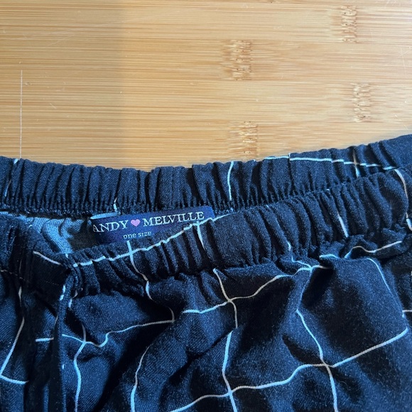 Brandy Melville Black & White Checkered Grid Flowy Shorts - Picture 2 of 2